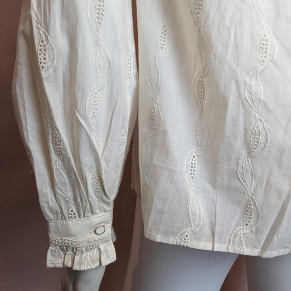 Simple Retro Victoria 100% Cotton Ruffle Mandarin Shirt - Picture 5 of 8